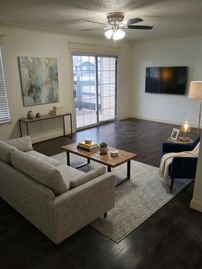 Rental unit photo: Texas Avenue Apt C – 2 Bedroom Apartment - 2415 Texas Ave Apt C, Joplin MO 64804