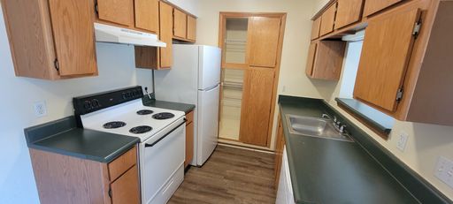 Rental unit photo: Willow Trace Apt 101 – 2 Bedroom Apartment - 3516 Newman Rd Apt 101, Joplin MO 64801