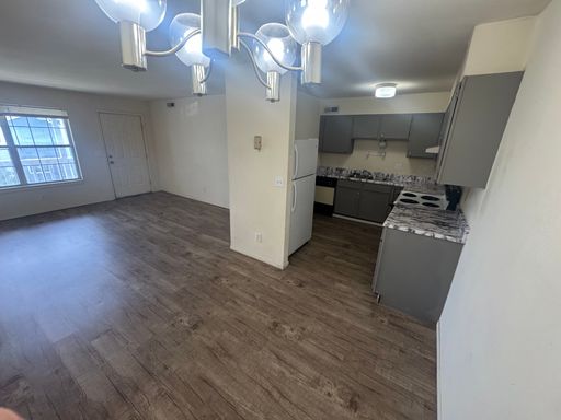 Rental unit photo: Texas Place Apt E71 – 2 Bedroom Apartment - 2640 E 34th St Apt E71, Joplin MO 64804